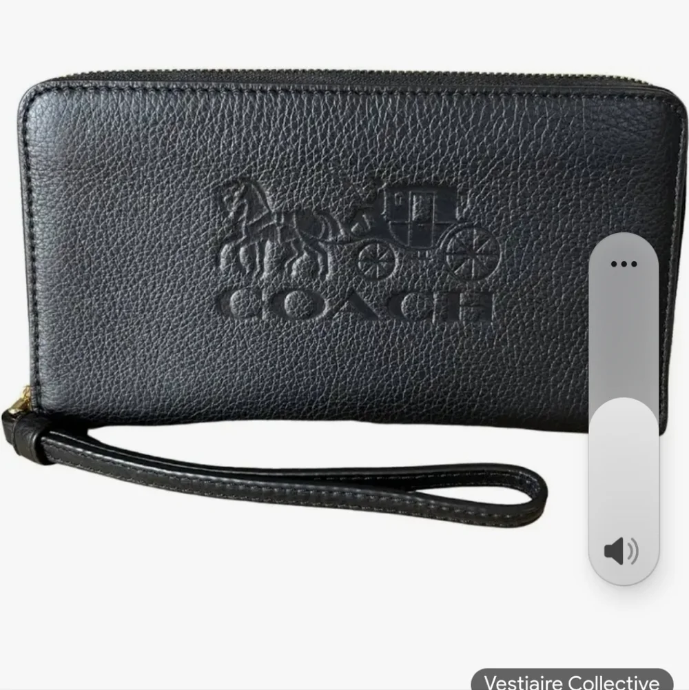Coach Pebble Leather Phone Etc Wristlet Above Size Etc Beautuful New
